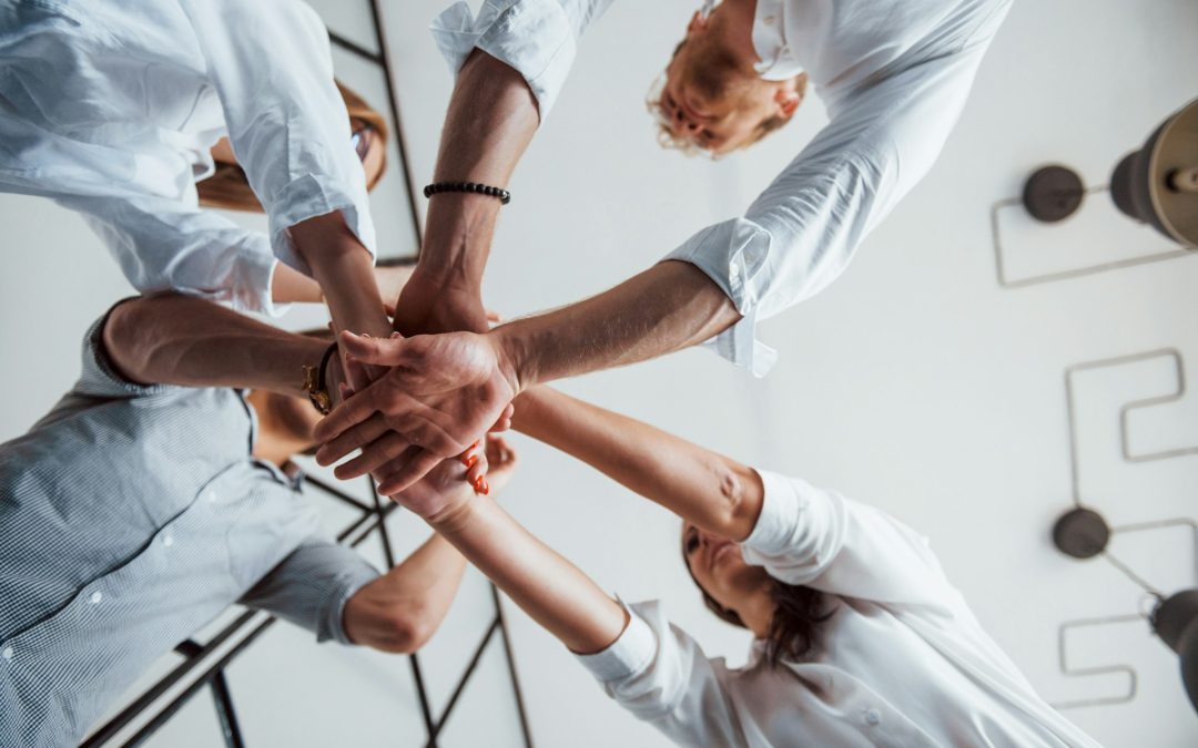 Interactive Corporate Events on a Budget: High-Energy Formats With No AV